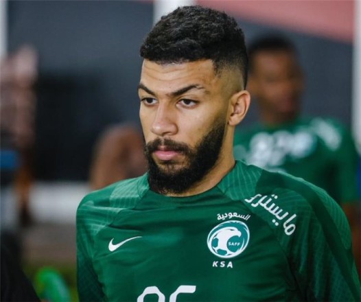 عبدالرحمن العبود يبهر هيرفي رينارد خلال لقاء أستراليا